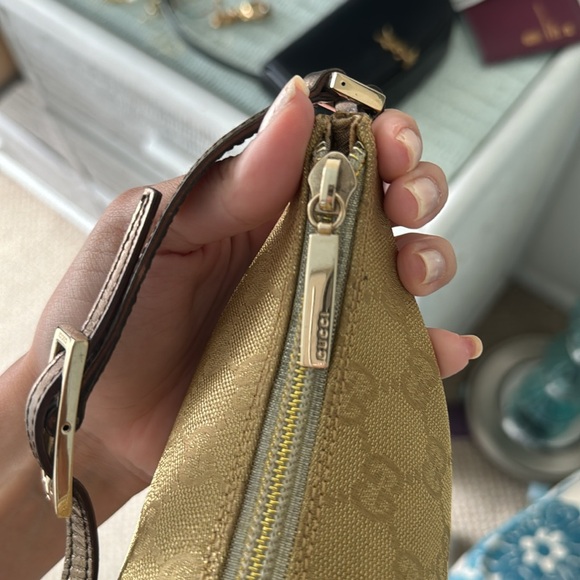Gucci GG canvas gold shoulder baguette - Picture 8 of 8